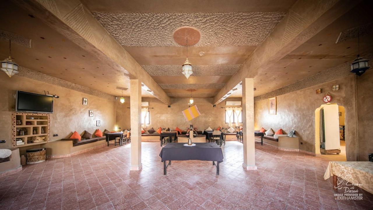L'Homme Du Desert A Merzouga Exteriér fotografie